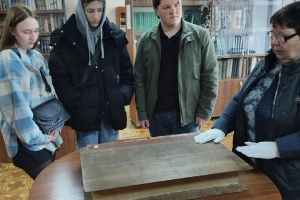 Студенти спеціальності «Бібліотечна, інформаційна та архівна справа» відвідали відділ рідкісних і цінних видань